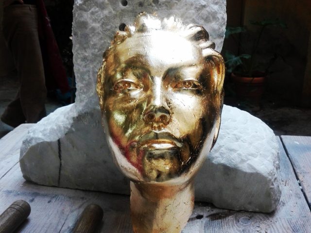 Gold face