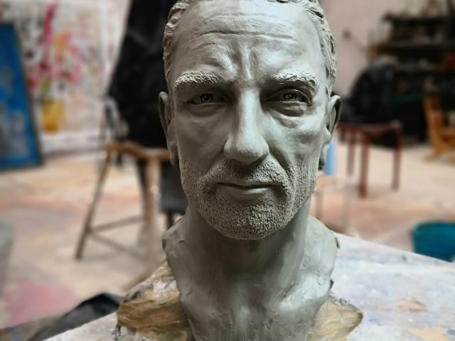 Head in clay
